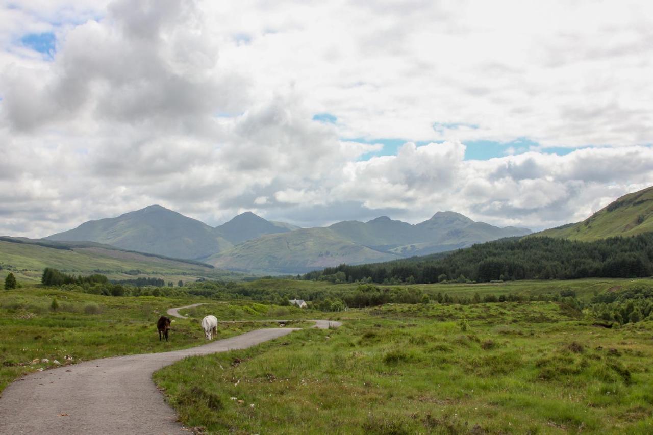 Trekker Hut Hotel Tyndrum Buitenkant foto
